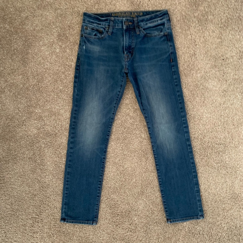 American Eagle Outfitters Men's 360 Degrees Extreme Flex Medium Wash Jeans